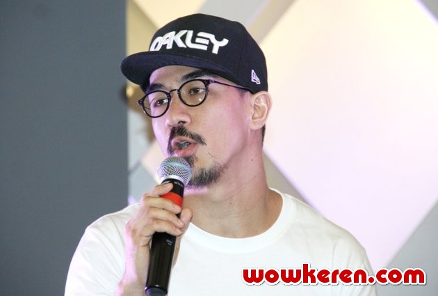 Gambar Foto Joe Taslim Saat Ditemui di Senayan City, Jakarta
