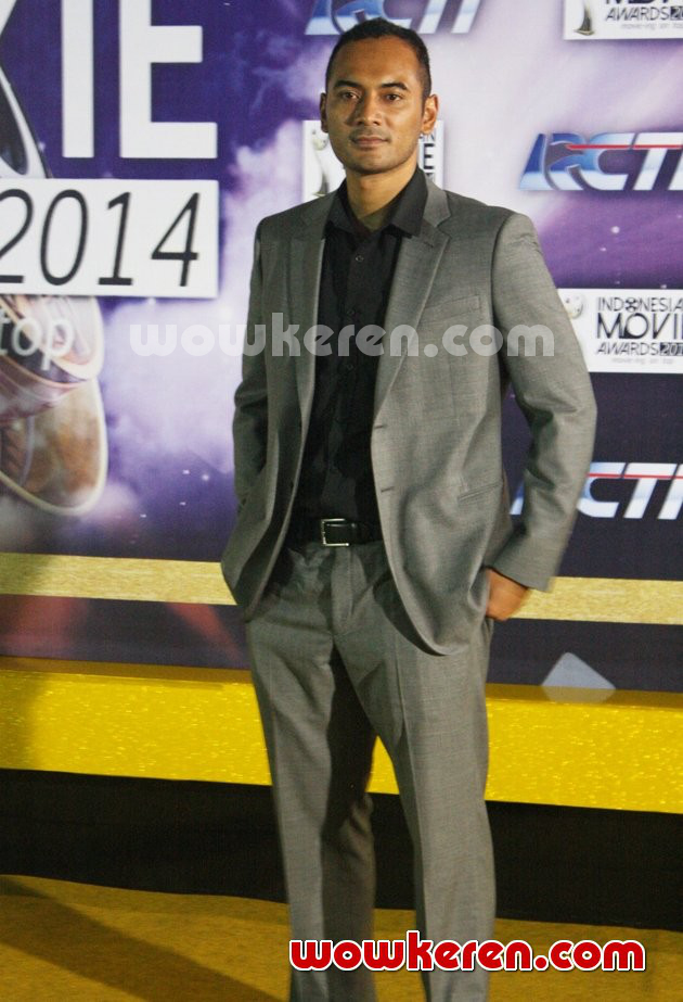 Gambar Foto Ario Bayu di Red Carpet Indonesian Movie Awards 2014