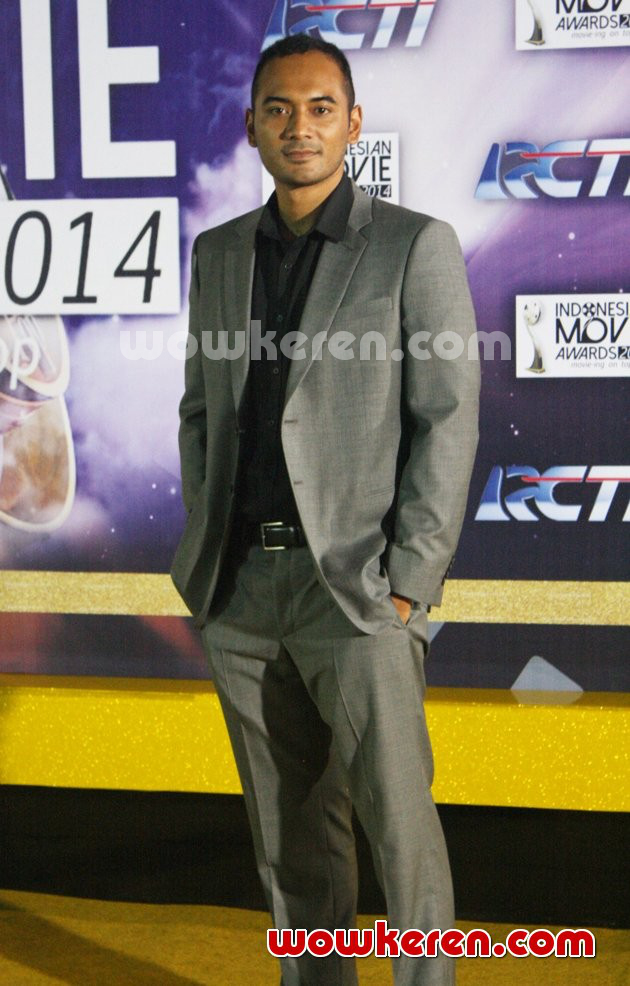 Gambar Foto Ario Bayu di Red Carpet Indonesian Movie Awards 2014