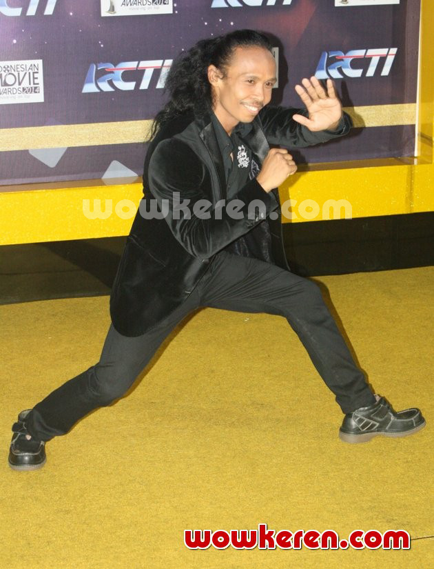 Gambar Foto Yayan Ruhian di Red Carpet Indonesian Movie Awards 2014