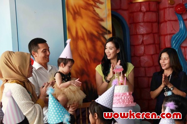 Gambar Foto Fanny Fabriana Saat Rayakan Ulang Tahun Kimora