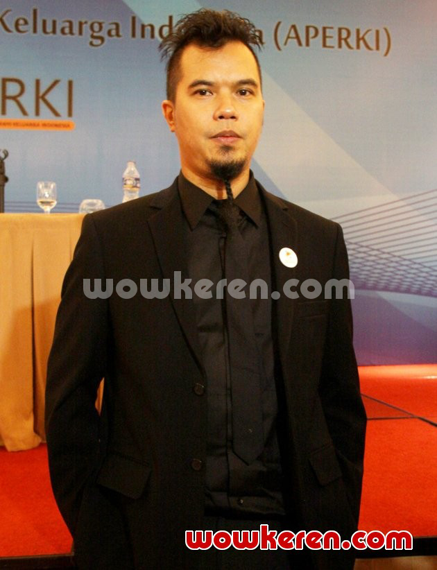 Gambar Foto Ahmad Dhani di Jumpa Pers APERKI
