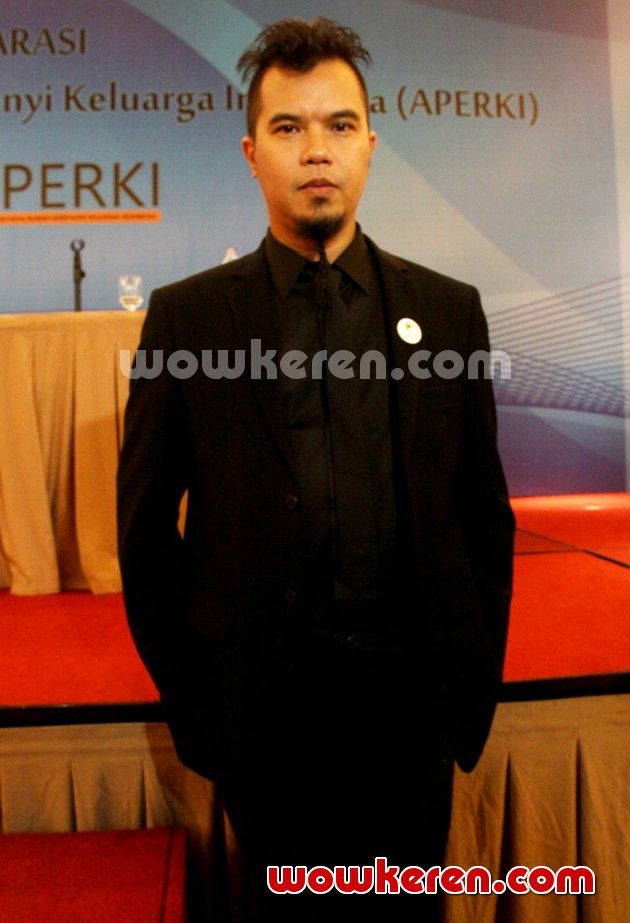 Gambar Foto Ahmad Dhani di Jumpa Pers APERKI