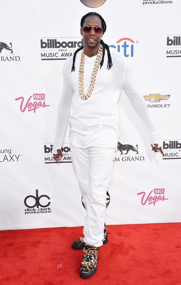 Gambar Foto 2 Chainz di Red Carpet Billboard Music Awards 2014