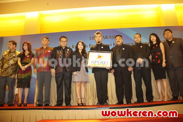 Gambar Foto Jumpa Pers APERKI