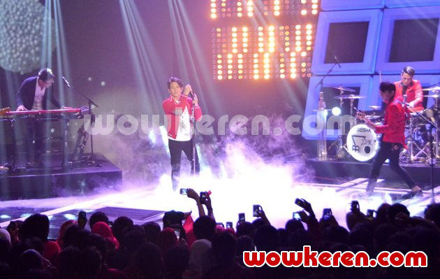 Gambar Foto NOAH di Konser 'Bersinar Terang'