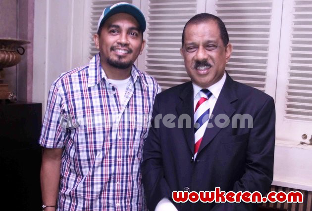 Gambar Foto Glenn Fredly Saat Jumpa Pers di Kembang Goela Restaurant, Jakarta Selatan