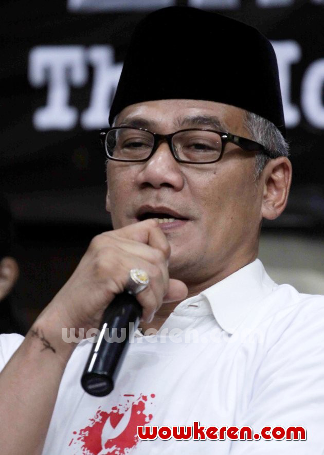 Gambar Foto Tio Pakusadewo di Jumpa Pers Film 'Sang Pemberani'