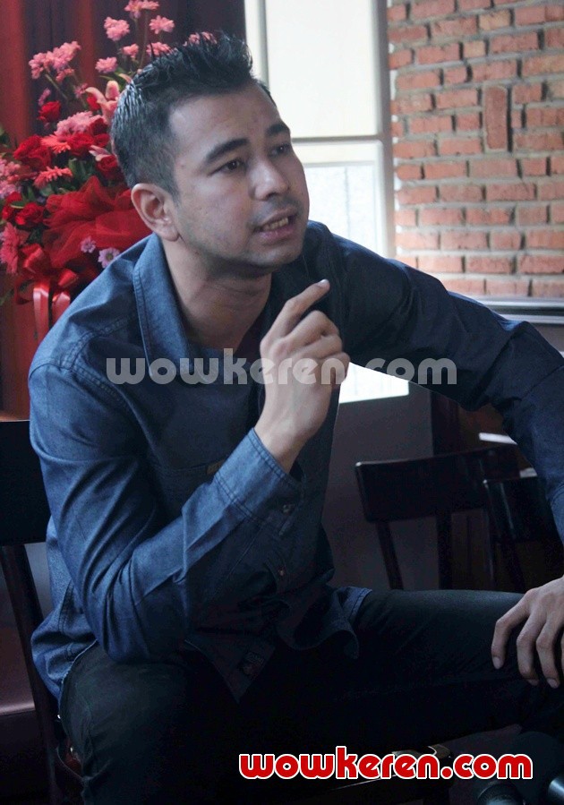 Gambar Foto Raffi Ahmad di Peluncuran Single Syahrini 'Cinta Sendirian'