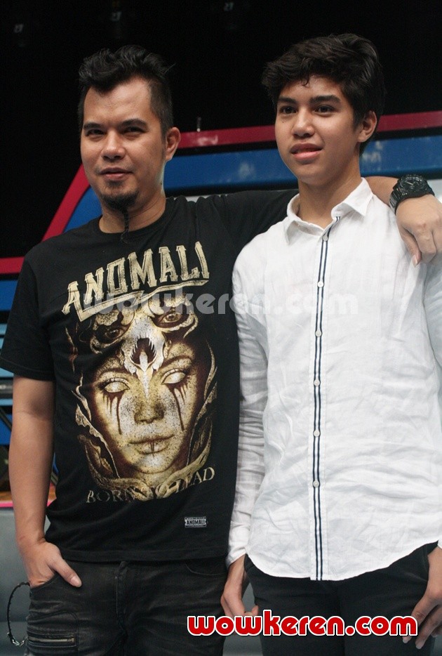 Gambar Foto El Rumi Debut Main Sinetron 'Siti Bling-Bling'