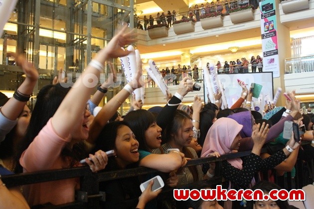 Gambar Foto Jung Il Woo Pertama Kali ke Indonesia