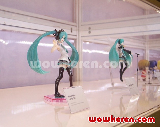 Gambar Foto Merchandise Hatsune Miku Dipamerkan