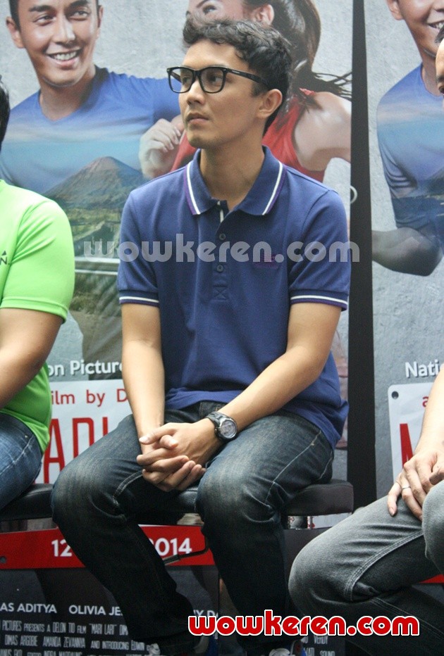 Gambar Foto Dimas Aditya di Konferensi Pers dan Press Screening 'Mari Lari'