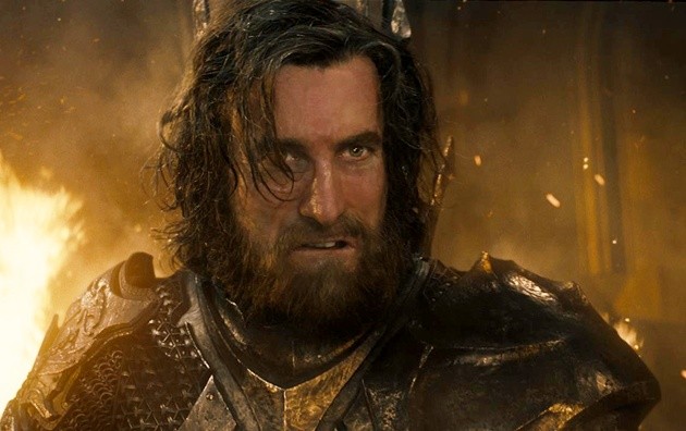 Gambar Foto Sharlto Copley Perankan Raja Stefan, Ayah Aurora