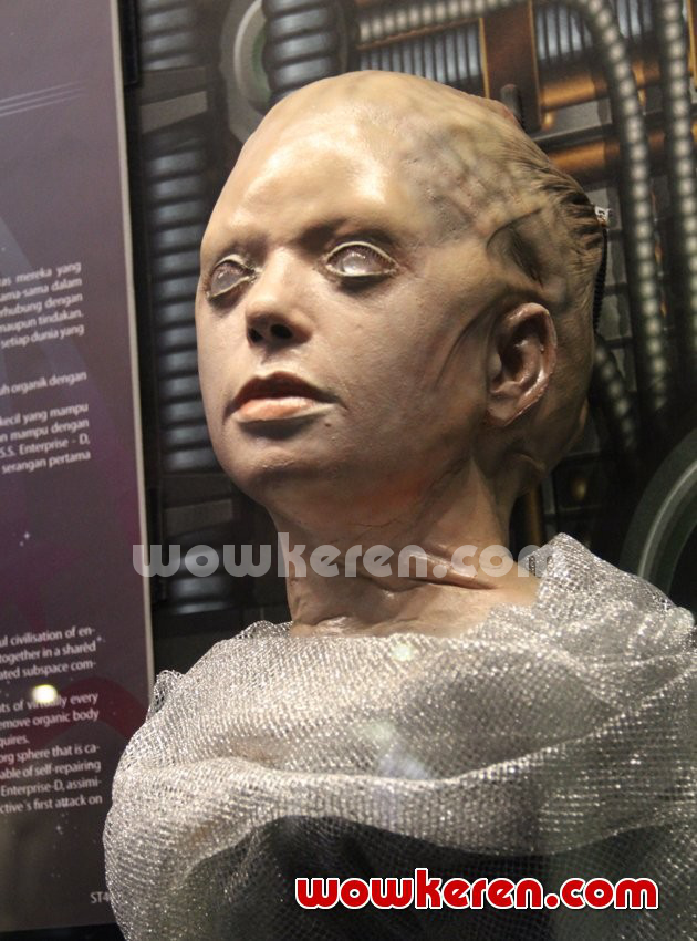Gambar Foto Patung Karakter Film 'Star Trek'