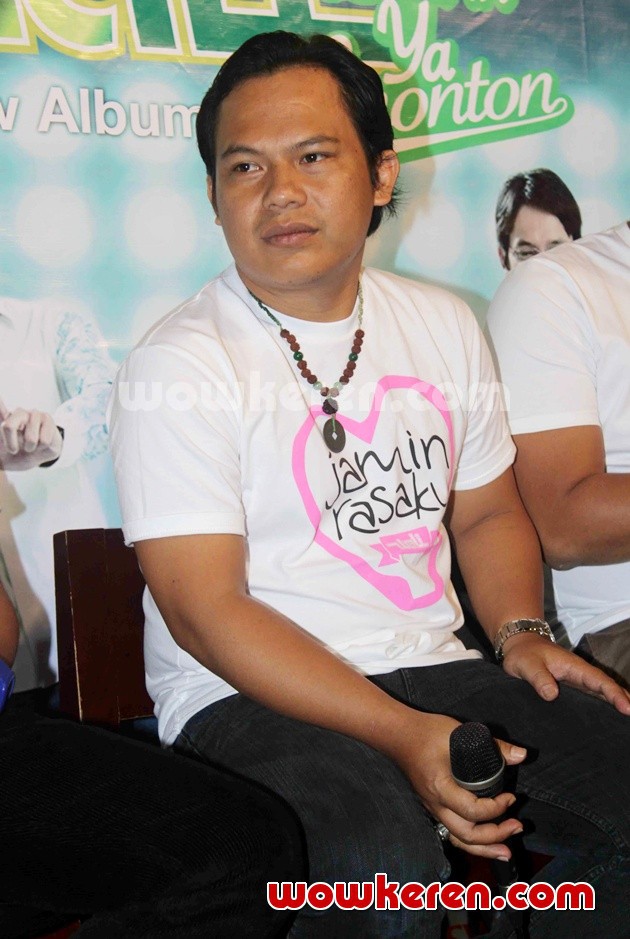 Gambar Foto Faank Wali Ditengah Jumpa Pers Rilis Album Terbaru Wali