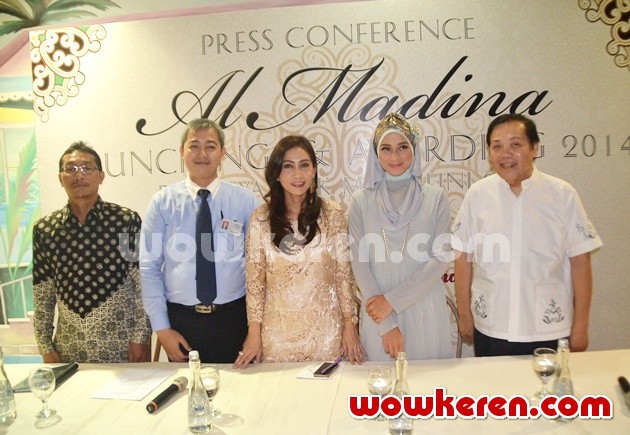 Gambar Foto Pembukaan Butik Muslimah Baru di Pasaraya