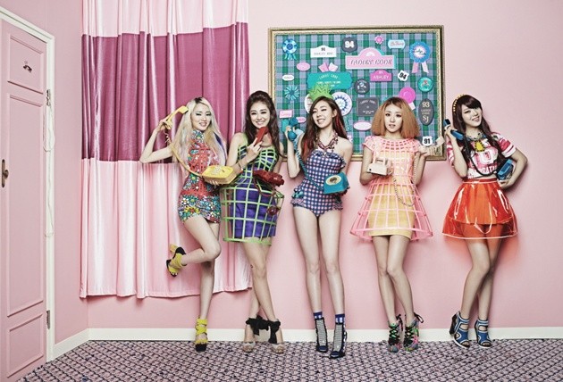 Gambar Foto Ladies' Code Photoshoot untuk Single 'Pretty Pretty'