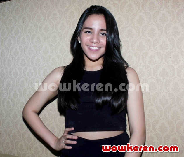 Foto Angelica Pieters Hadir di Anugerah Musik Indonesia 