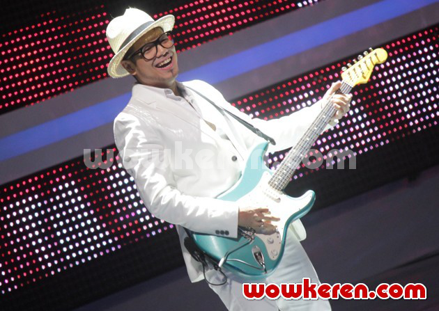 Gambar Foto Baim Tampil di Panggung Anugerah Musik Indonesia 2014