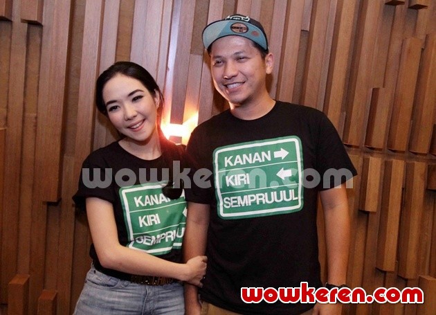 Gambar Foto Gisella Anastasia dan Gading Marten di Jumpa Pers Program Ramadhan SCTV