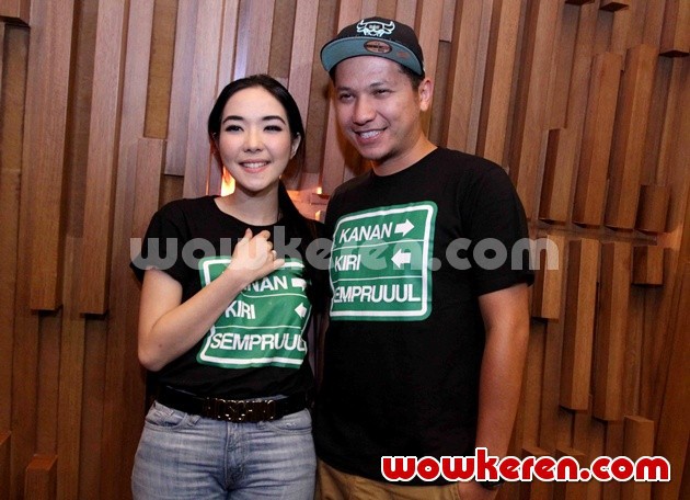 Gambar Foto Gisella Anastasia dan Gading Marten di Jumpa Pers Program Ramadhan SCTV