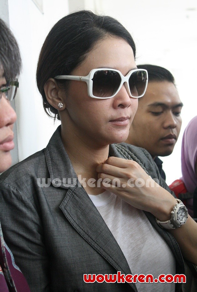 Gambar Foto Maia Estianty Hadiri Sidang Lanjutan Putranya