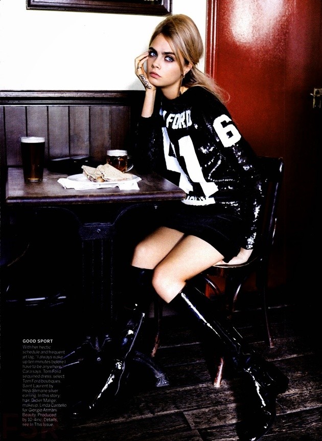 Gambar Foto Cara Delevingne di Majalah Vogue Edisi Juli 2014