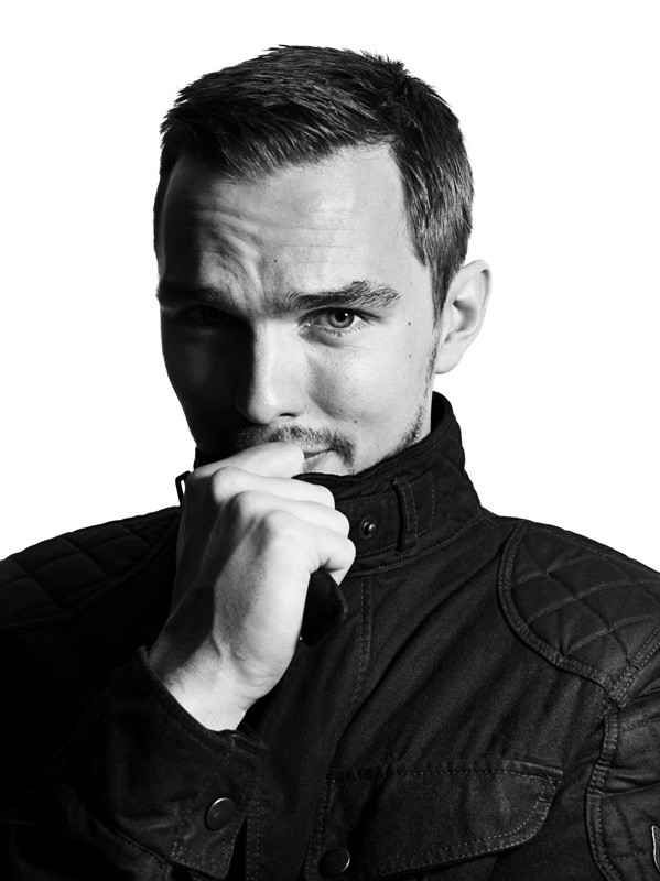Gambar Foto Nicholas Hoult di Majalah Hunger Edisi S/S 2014
