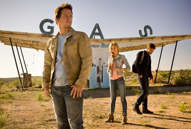 Gambar Foto Mark Wahlberg, Nicola Peltz dan Jack Reynor di Film 'Transformers: Age of Extinction'