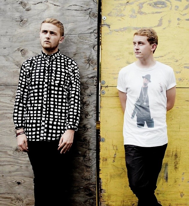 Gambar Foto Disclosure Photoshoot