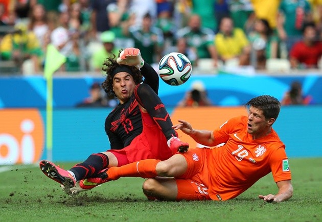 Gambar Foto Belanda Ungguli Meksiko 2-1