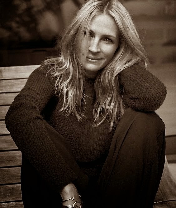 Gambar Foto Julia Roberts di Majalah WSJ Edisi Mei 2014