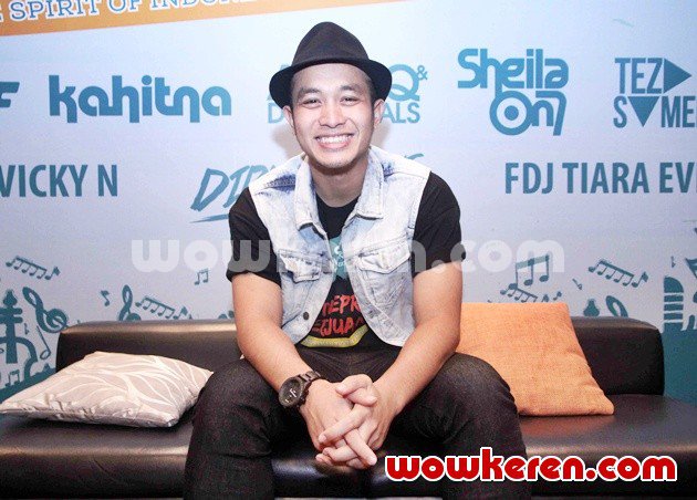 Gambar Foto Gilang Dirgahari Saat Jumpa Pers 'Creativepreneur Berjuang'