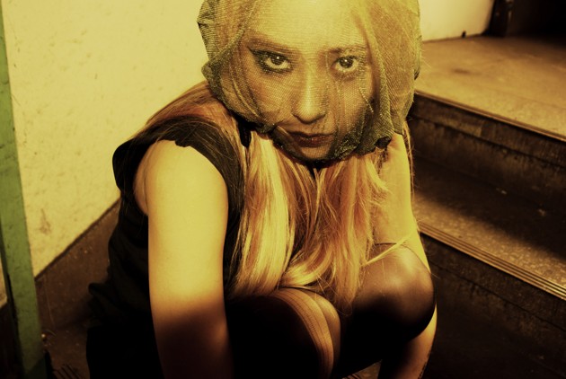 Gambar Foto Krystal f(x) di Teaser Album 'Red Light'
