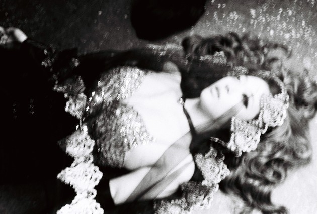 Gambar Foto Sulli f(x) di Teaser Album 'Red Light'