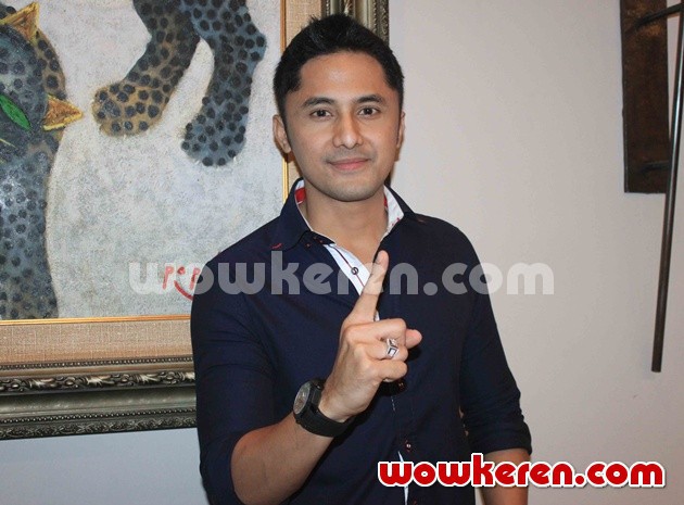 Gambar Foto Hengky Kurniawan di Acara Buka Bersama di Kediaman Hatta Rajasa