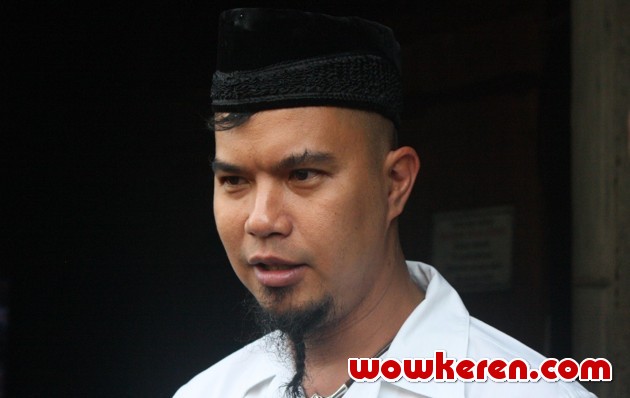 Gambar Foto Ahmad Dhani Saat Mengikuti Pilpres 2014