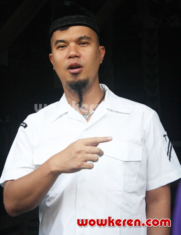 Gambar Foto Ahmad Dhani Saat Mengikuti Pilpres 2014