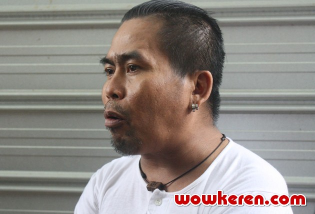 Gambar Foto Bopak Castello Saat Ditemui Seusai Acara 'Ada-Ada Aja' Global TV