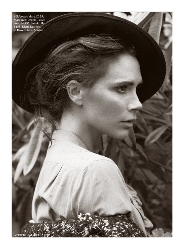 Gambar Foto Victoria Adams di Majalah Vogue UK Edisi Agustus 2014