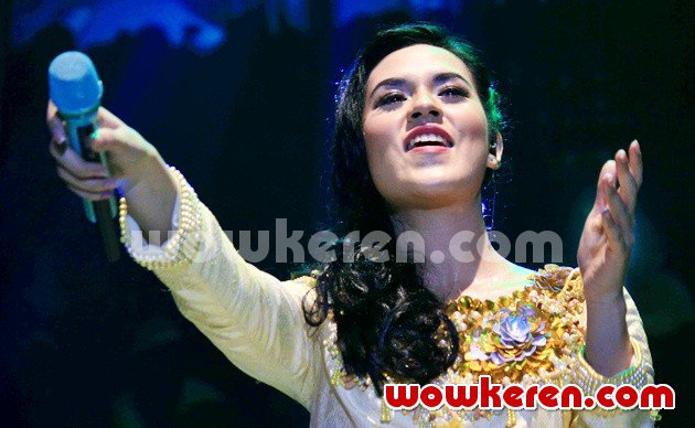Gambar Foto Raisa Saat Tampil di Acara Ramadhan Jazz Festival