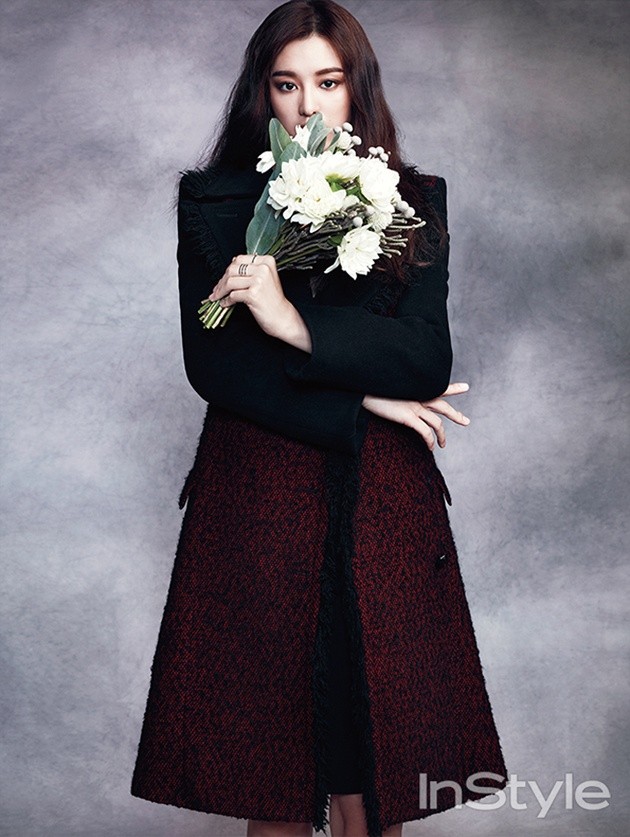 Gambar Foto Kim Ji Won di Majalah InStyle Edisi Desember 2013
