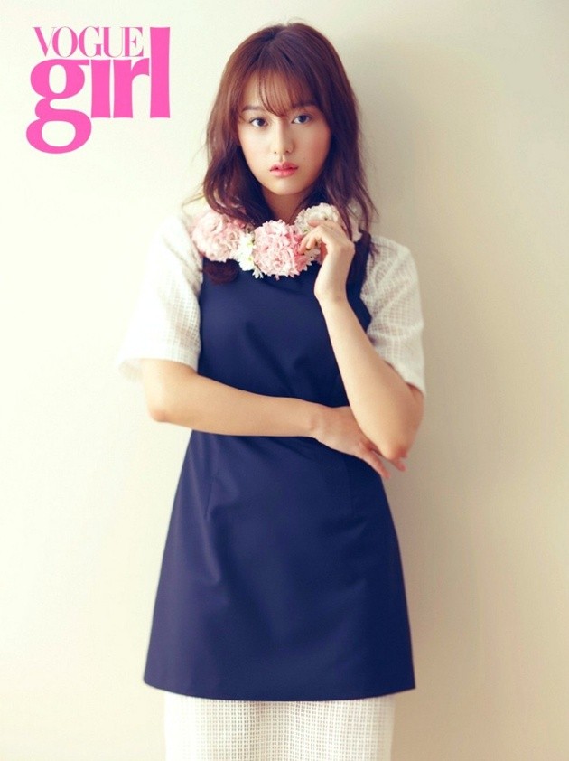 Gambar Foto Kim Ji Won di Majalah Vogue Girl Edisi Maret 2014