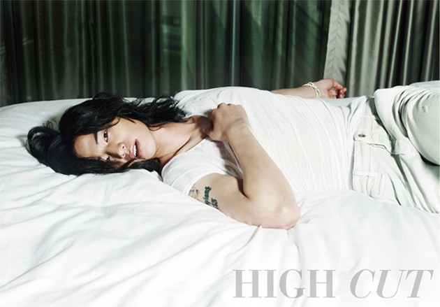 Gambar Foto Song Jae Rim di Majalah High Cut Vol. 73