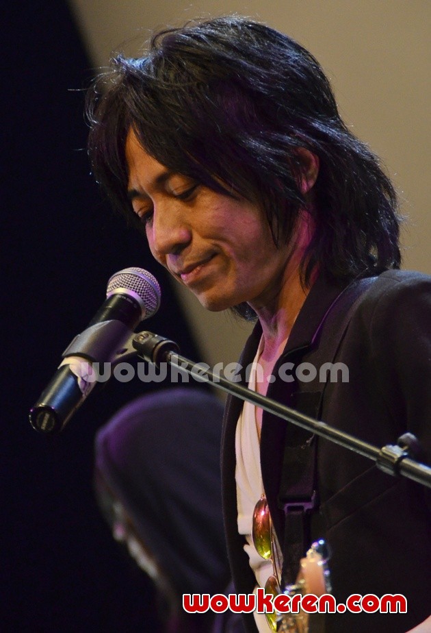 Gambar Foto Abdee Negara di Konser 7 Hari untuk Kemenangan Rakyat