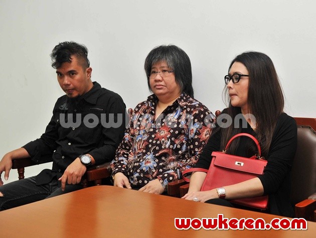 Gambar Foto Ahmad Dhani, Lydia Wongsonegoro dan Maia Estianty