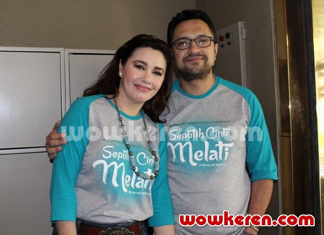 Gambar Foto Nia Zulkarnaen dan Ari Sihasale di Acara Nonton Bareng Film 'Seputih Cinta Melati'