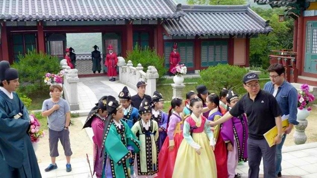 Gambar Foto Kesibukan di Lokasi Syuting 'Night Watchman'