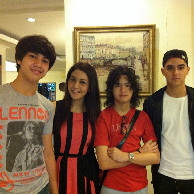 Foto Anang Hermansyah, Ashanty, Aurel dan Azriel - Foto 2 